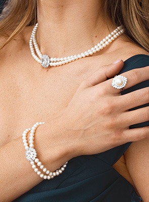 Pearl Jewelry | REEDS Jewelers