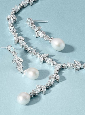 Shop Pearl Jewelry – Classic Mother’s Day Style White gold pearl drop earrings and pearl pendant necklace – elegant Mother’s Day gift set